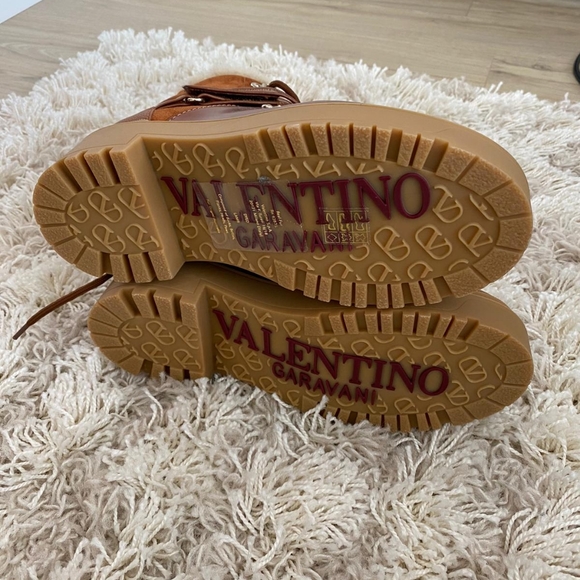 Valentino Platform heel winter booties Size 7 - Picture 5 of 7